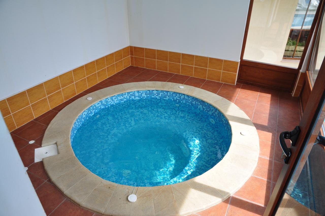Hotel Black Stork Nisovo Zewnętrze zdjęcie