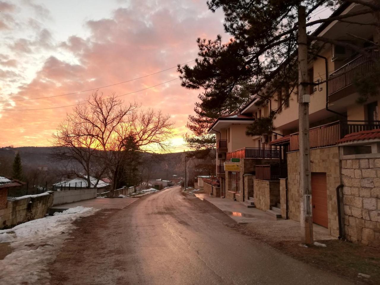 Hotel Black Stork Nisovo Zewnętrze zdjęcie